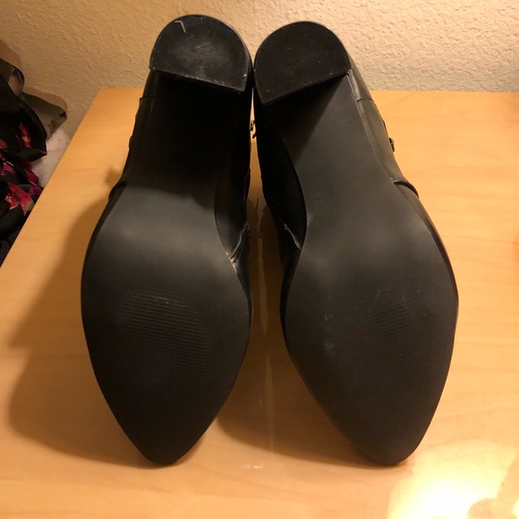 BRAND NEW. NEVER WORN black booties - Picture 8 of 8
